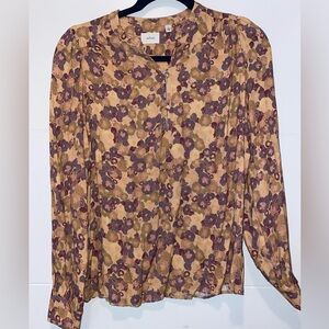 Wilfred Blouse from Aritzia, never worn!